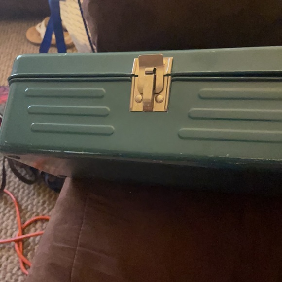 VTG Steel Green Utility Chest Steel Metal Tool Box - Picture 3 of 5